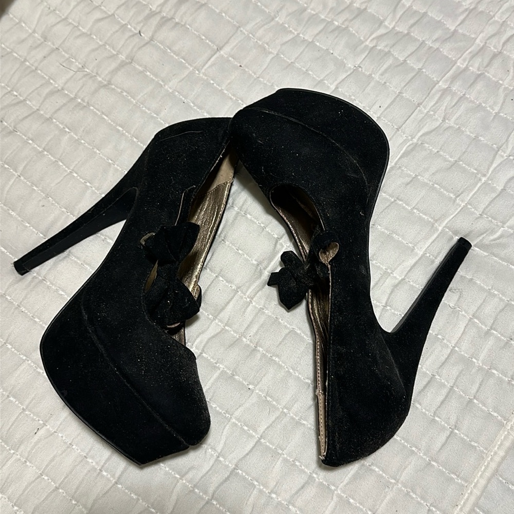 Black heels